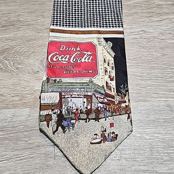 Coca Cola Other - Coca cola tie 👔